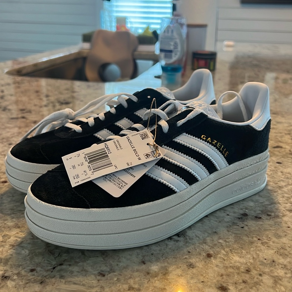 Adidas Gazelle Bold - women’s size 9 BRAND NEW
